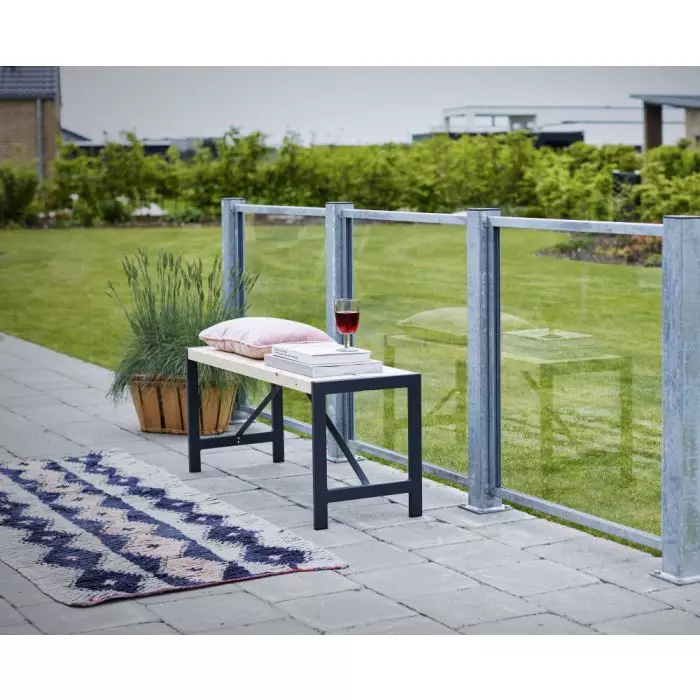 Stalen paal met voetplaat, vierkant 4,5x4,5x132cm
