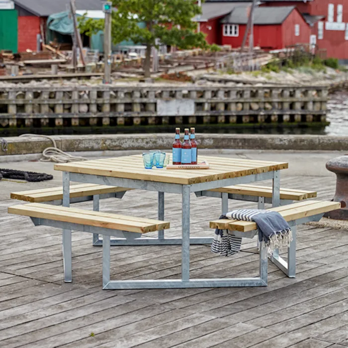 Vierkante picknicktafel TWIST - 8 personen - Geïmpregneerd hout naturel