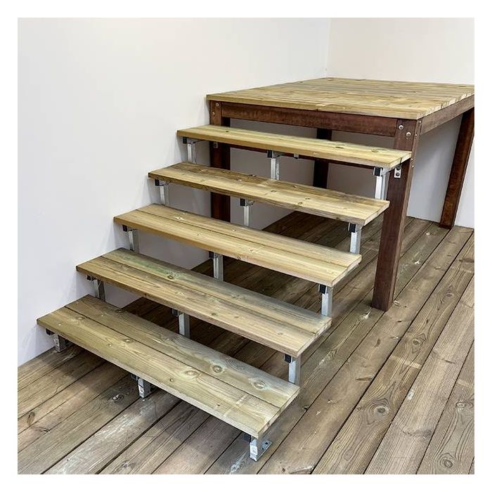 Escalier Avec Limons Oxycoupés Et Rampes En Chutes D'oxycoupage