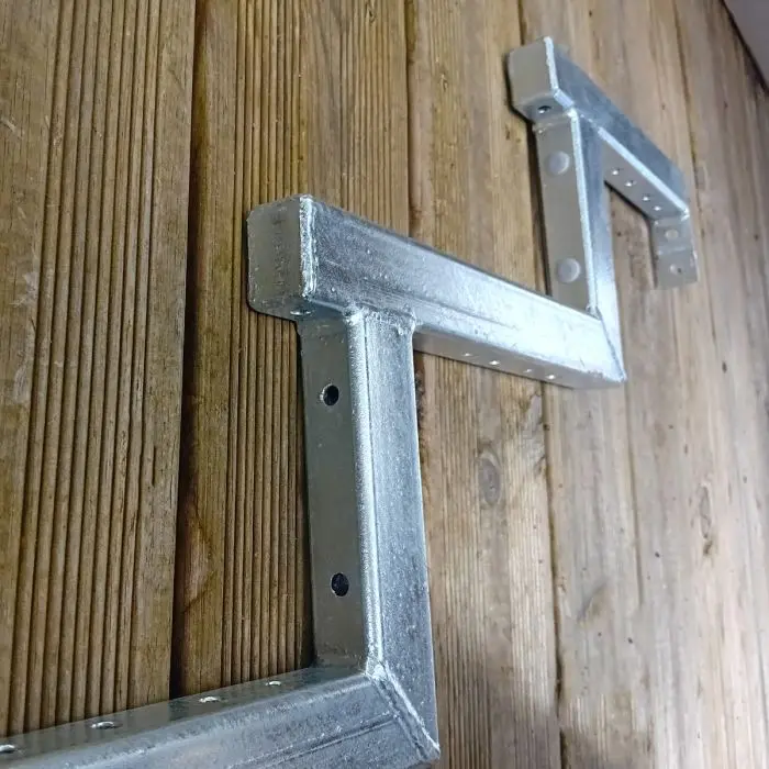 Steel deck stair stringer 7 steps - h119cm - with option to install countersteps