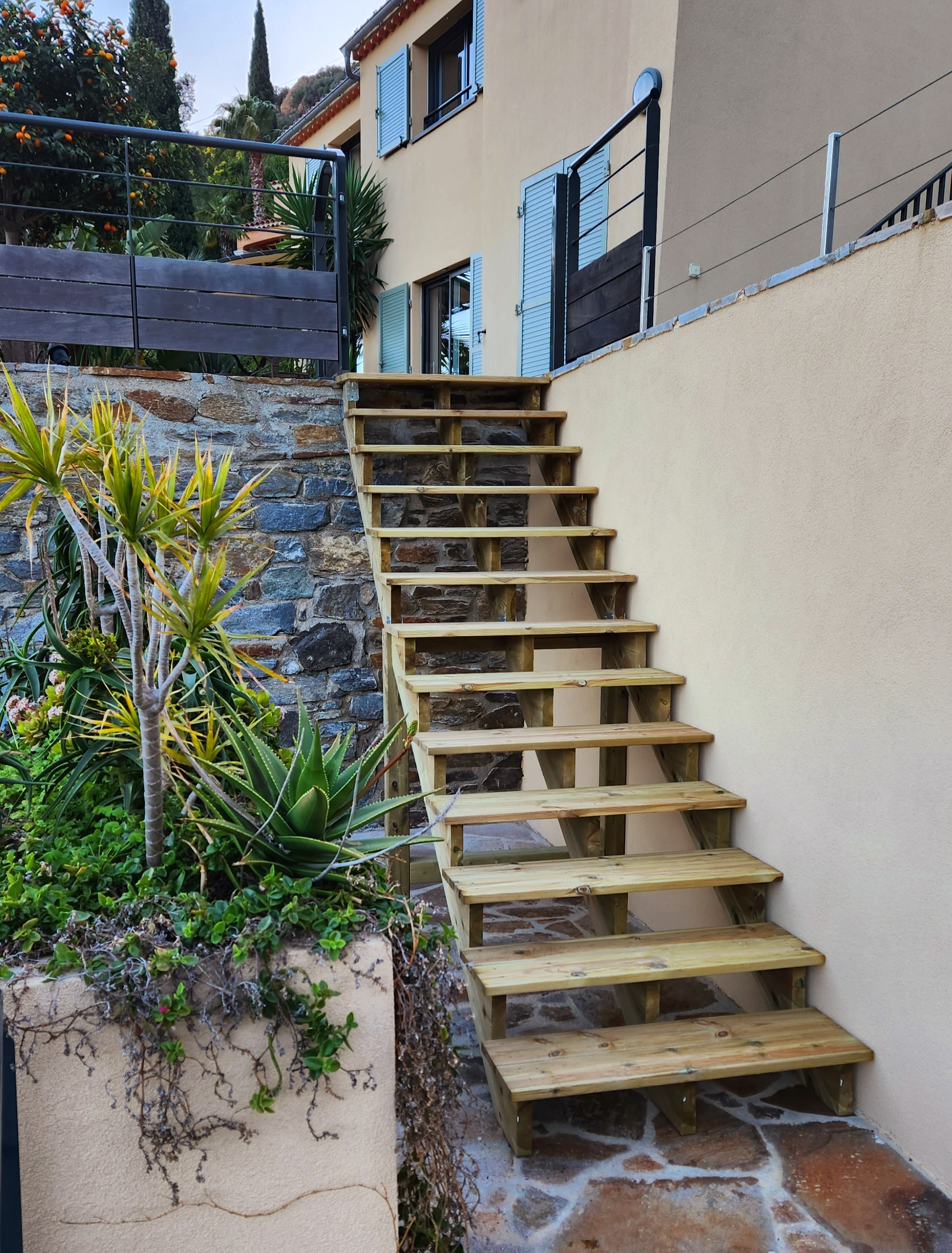 Deck stairs wood 13 steps