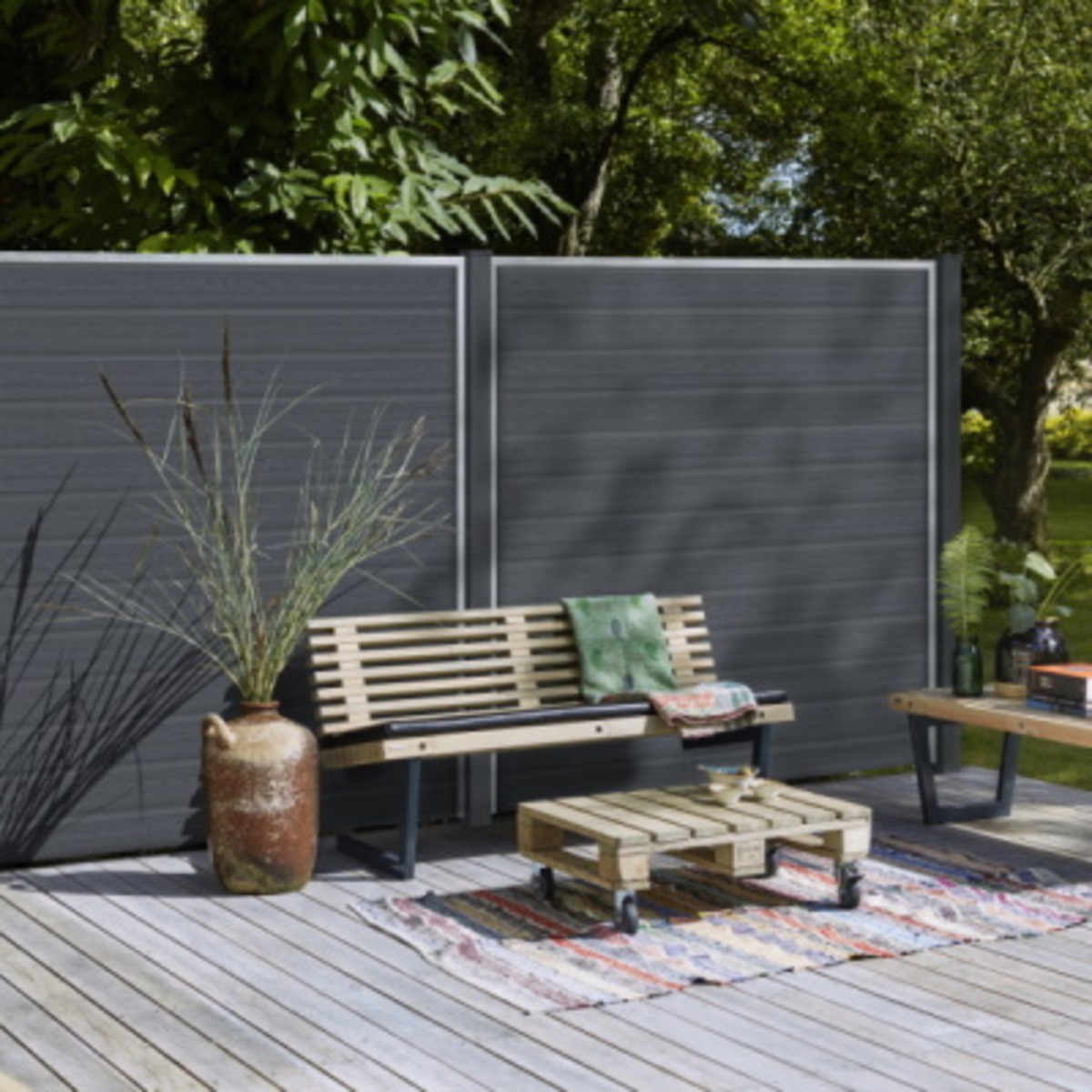 Garden fence composite Garden fence composite