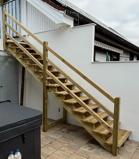 Escalier ext&eacute;rieur